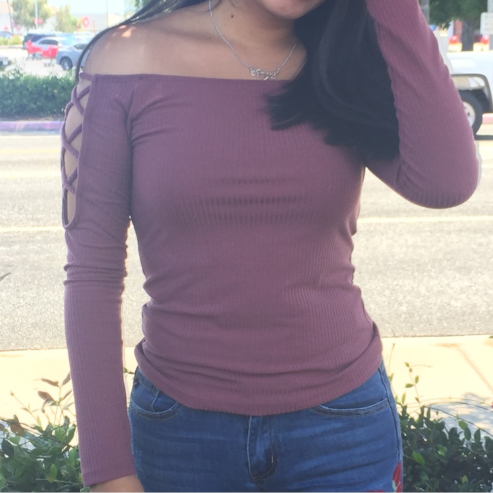 Charlotte Russe Off Shoulder Ribbed Top - Picture 6 of 7